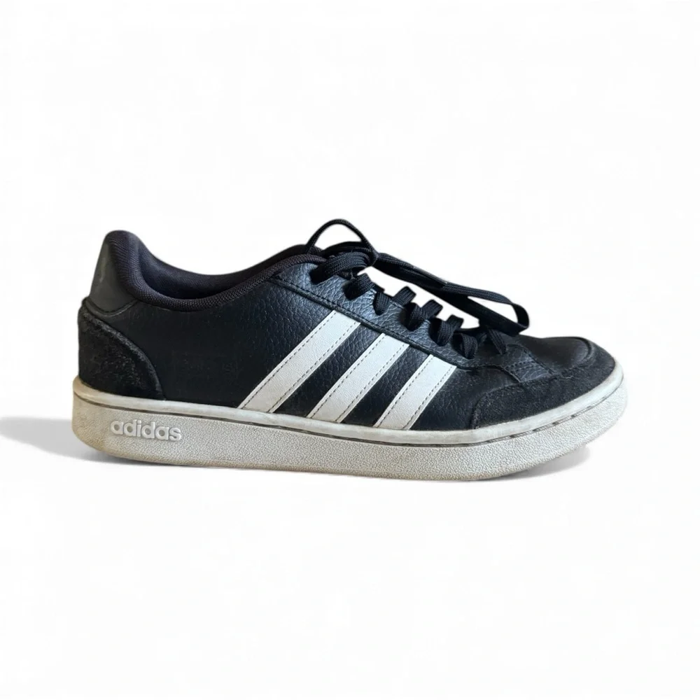 Adidas Classic 3-Stripe Low Top Leather Sneakers Retro Streetwear Black 10.5
